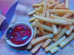 -MARU玛露音乐餐厅(大学路店)