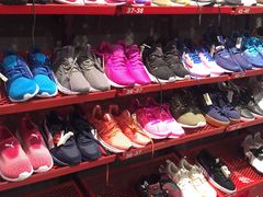 -东荟城名店仓