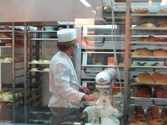 面包甜点陈列柜-老佛爷饼店