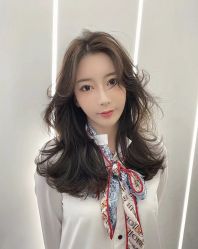 -变画·发型STUDIO