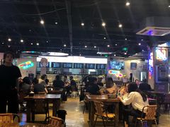 大堂-马路牙子地桌烤肉(工体店)