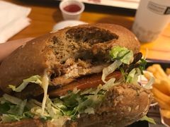 -The Habit Burger Grill 哈比特汉堡(复兴soho店)