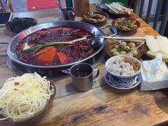 -老街·稳拈老火锅(海椒市店)