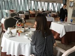 -广州塔卢特斯法国旋转餐厅