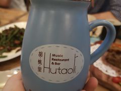 凤梨火龙果-临界音乐酒馆·小龙虾·江湖菜(华熙LIVE·鱼洞店)