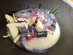 -咕嘟草帽鱼·牛奶一样的鲜鱼汤(包河万达广场创始店)