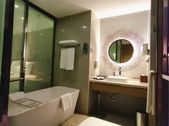 -南京禄口机场雅高铂尔曼大酒店