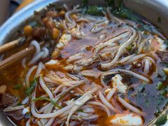 -老五鸡丝豆花面粉(瑞金北路68号院店)