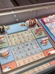 -周大福CHOW TAI FOOK(长寿路189弄购物中心店)