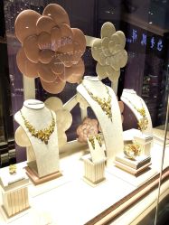 -周大福CHOW TAI FOOK(欧亚卖场店)