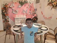-ins森林童话餐厅coffee&bistro