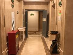 -维也纳酒店(重庆西站巴国城店)