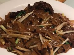 -新大咀港式茶餐厅(宝山万达店)