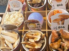 -菌自由丨野生菌火锅特色庭院餐厅(丽江古城店)