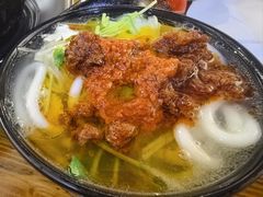 -丽虹云南过桥米线(兴工街店)