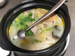 云南过桥米线-云海肴·汽锅鸡·云南菜(高德置地店)