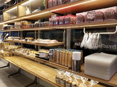面包甜点陈列柜-面包新语(无锡M会员店)