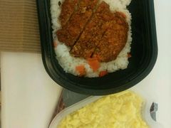 滑蛋厚切猪排饭-全家便利店(桂平路店)