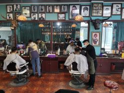 -青青男士理发馆（绅士复古油头馆）