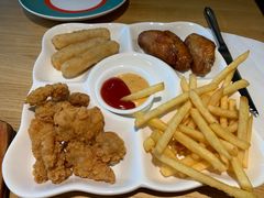 -菲滋意式餐厅(海宁银泰城店)