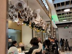-花花卷卷·鲜食蛋糕(静安久光百货店)