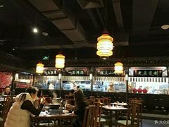 大堂-卢大鲜鱼头捞饭(美利广场店)