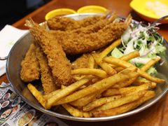 -BHC炸鸡(明洞总店)