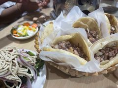 -闫家驴肉老店(华电一校店)