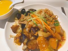 -感恩心素食馆(百世广场店)