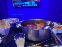 -唯爱KTV聚会餐厅(仙林东城汇店)
