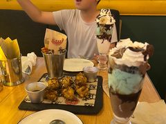 -FAT COW(虹梅路店)