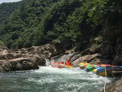 -安吉龙王山峡谷漂流