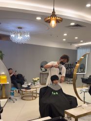 -八佰伴8008星级形象店
