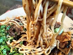 -方铲铲·成都板凳面(滨江银泰店)
