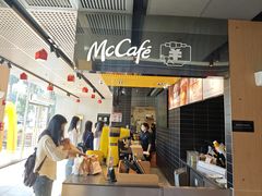 -麦当劳(中二横路店)