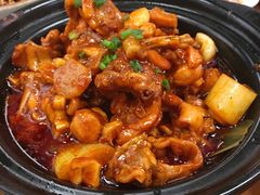 辣得跳-莲餐厅·湖北菜·藕汤是头牌(愚园路店)
