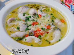 -肥仔文澳门猪骨煲(南京西路店)