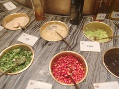 -新哥老官·畅吃123·美蛙世界(苏宁广场店)