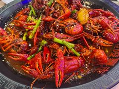 美味多汁的麻辣小龙虾-金陵暴走小龙虾·迷踪蟹(凯德MALL店)