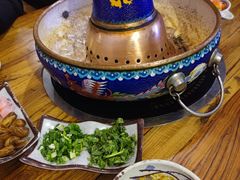 -毛辣果·贵州红酸汤牛肉火锅(西单店)