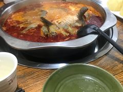 -聚黔堂凯里酸汤鱼美食店