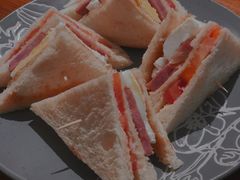 三明治-初见咖啡(青大路店)