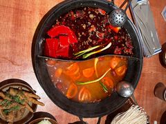 -周小明火锅(黑金冠社区店)