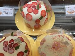 -花花卷卷·鲜食蛋糕(静安久光百货店)