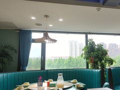 -小红鲸·海鲜餐厅(轸大路店)