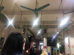 大堂-标记美食新鲜猪杂(兴南大道店)