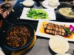 -南国会酒家(岗顶1站广场店)