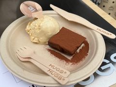 -HUGS coffee(东区店)