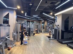 -威克健身游泳(万菱汇店)