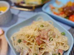 -悦享绿山墙西餐厅